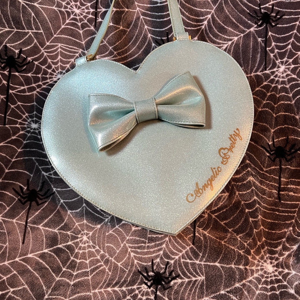 Heart-Shaped Shoulder Bag - Light Blue. Angelic Pretty AUTHENTIC